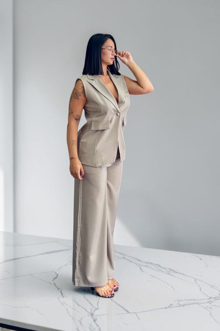 Tailleur gilet e pantalone Beije