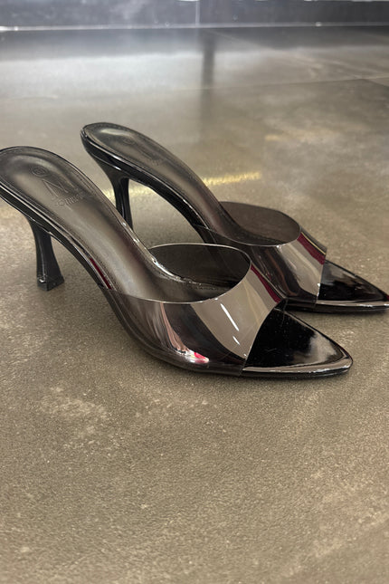 Sandalo mule trasparenza nero