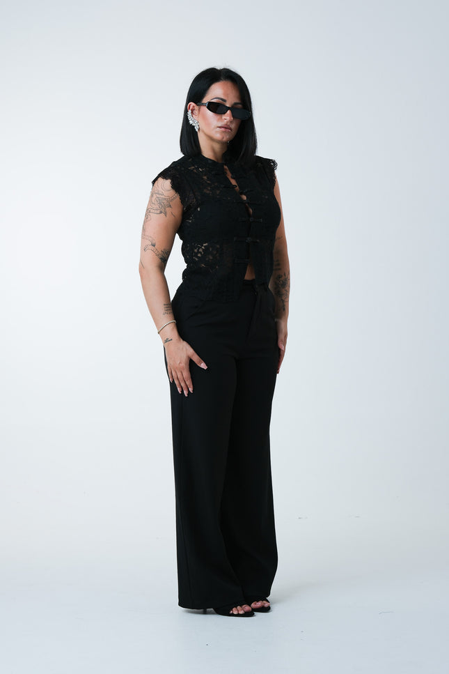 Top Asian style pizzo nero