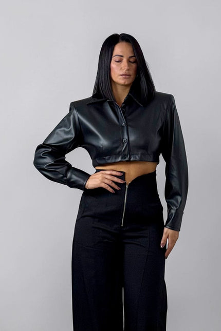 Camicia ecopelle crop nera