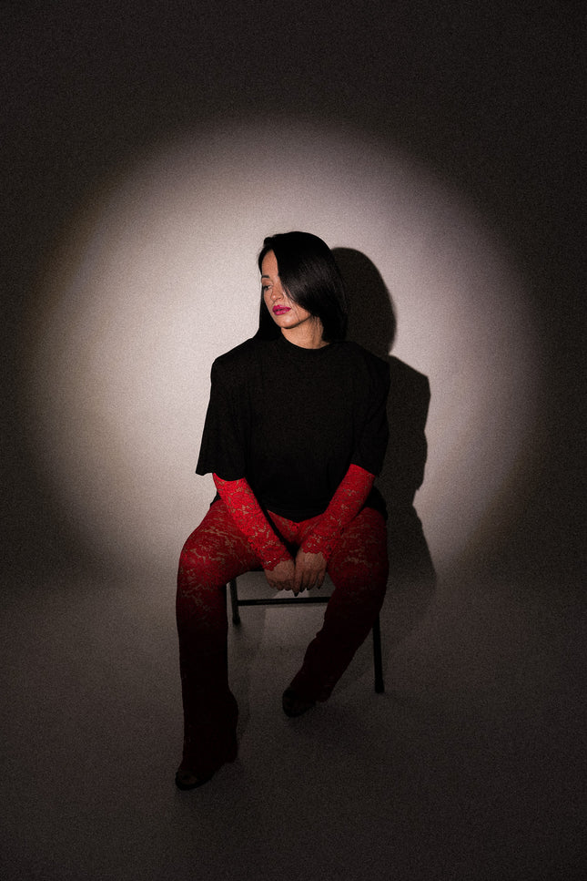 T-shirt oversize con spallina Justwest nera