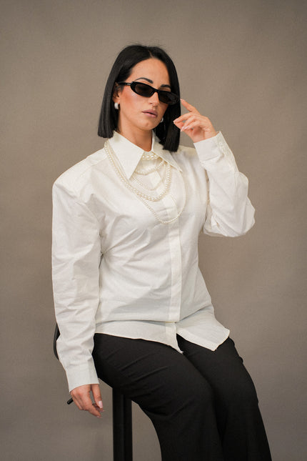 Camicia bianca con spallina