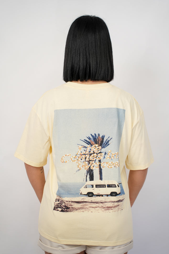 T-shirt Life comes in Waves gialla