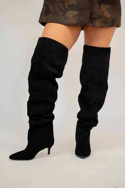 Stivale alto camoscio nero