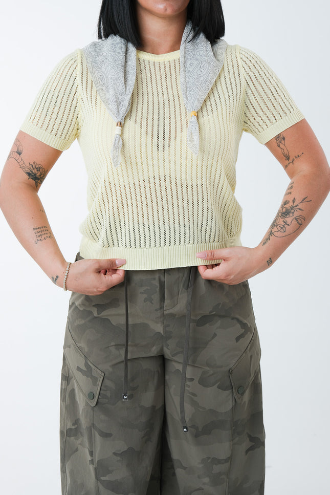 Maglia filo gialla con foulard