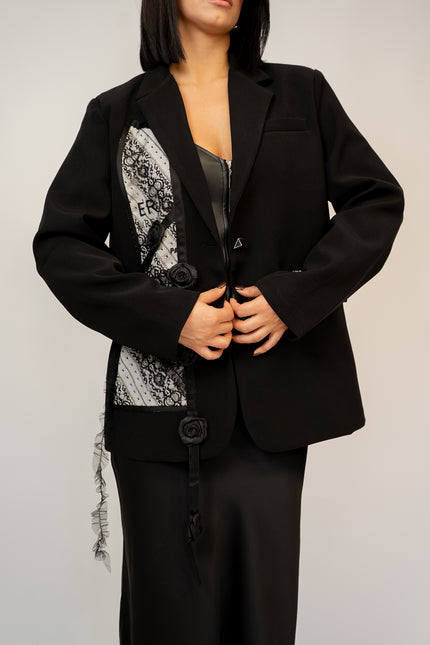 Blazer strutturato black con inserti pizzo