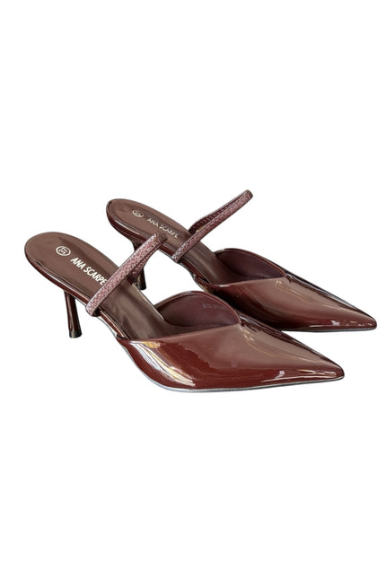 Slingback in vernice cacao